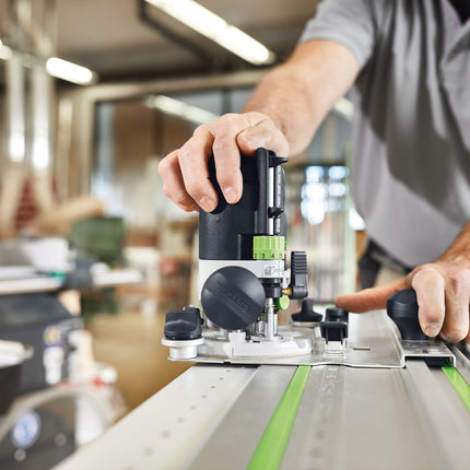 Festool OF 1010 REBQ-Plus fraiseuse supérieure 1010 W course 55 mm + Systainer ( 578005 )